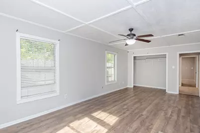 2523 S Broadway Street, La Porte, TX 77571 - Photo 5