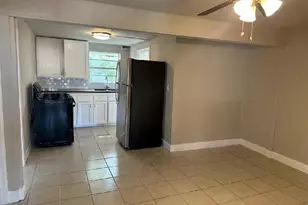 311 Randall St, Pasadena, TX 77506 - Photo 3