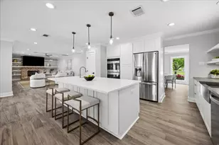306 Greenpark Dr, Houston, TX 77079 - Photo 11