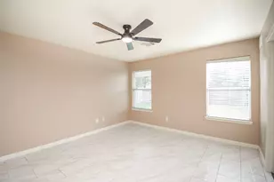 8902 Grand Villa Ln, Richmond, TX 77407 - Photo 9