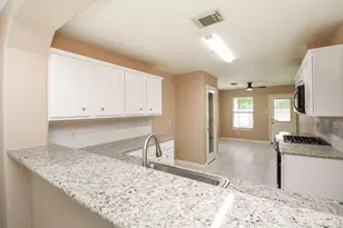 8902 Grand Villa Ln, Richmond, TX 77407 - Photo 5