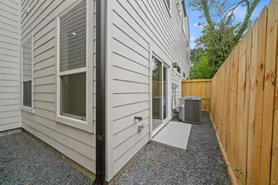 426 Calloway Street #A, Houston, TX 77029 - Photo 15