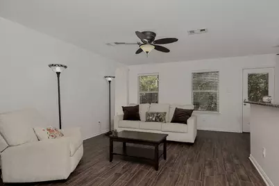 10200 Tate Court, Conroe, TX 77385 - Photo 9