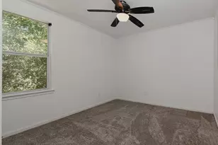 10200 Tate Ct, Conroe, TX 77385 - Photo 17