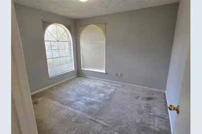 67 E Park West Drive, Houston, TX 77072 - Photo 17