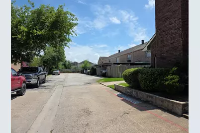 67 E Park West Drive, Houston, TX 77072 - Photo 3