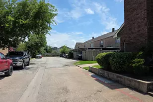 67 E Park W Dr, Houston, TX 77072 - Photo 3