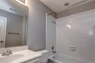 2649 Helena St, Houston, TX 77006 - Photo 21