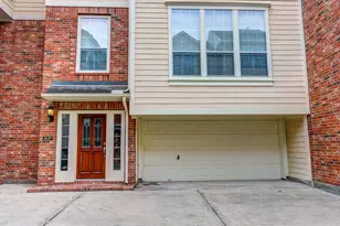 2649 Helena St, Houston, TX 77006 - Photo 3