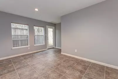 2649 Helena Street, Houston, TX 77006 - Photo 5