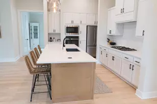 26951 Longwood Ledge Dr, The Woodlands, TX 77389 - Photo 13