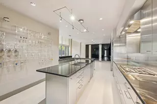 5 River Hollow Ln, Houston, TX 77027 - Photo 5