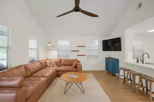 402 Fenn St, Houston, TX 77018 - Photo 5