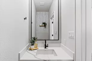 1990 Royalville Ct, Crystal Beach, TX 77650 - Photo 19