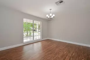 8910 Reamer St, Houston, TX 77074 - Photo 11