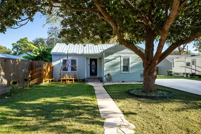 1007 Breezy Lane, Wharton, TX 77488 - Photo 3