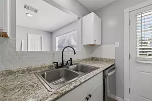 12714 Verdant Brook Dr, Houston, TX 77085 - Photo 19