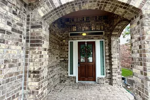 8121 E Pine Creek Bend, Cypress, TX 77433 - Photo 3