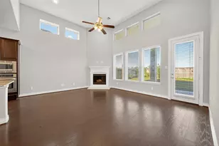 4926 Thunder Creek Ln, Sugar Land, TX 77479 - Photo 11