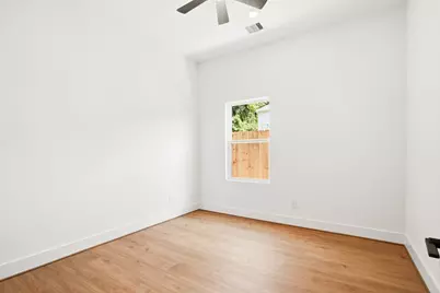 7841 Sunnyhill Street #A, Houston, TX 77088 - Photo 9