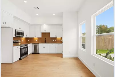 7841 Sunnyhill Street #A, Houston, TX 77088 - Photo 3