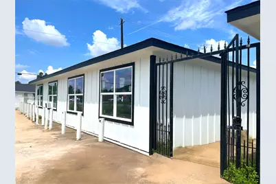 4306 Mallow Street, Houston, TX 77051 - Photo 3