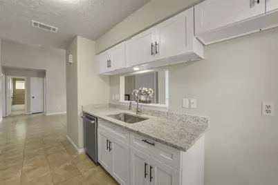 7818 Winehill Lane, Houston, TX 77040 - Photo 13