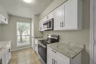 7818 Winehill Ln, Houston, TX 77040 - Photo 11