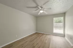 7818 Winehill Ln, Houston, TX 77040 - Photo 17