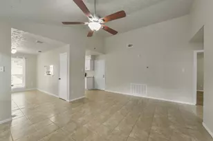 7818 Winehill Ln, Houston, TX 77040 - Photo 7