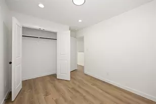 7921 Bonaire St, Houston, TX 77028 - Photo 13