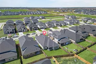 9627 Starry Eyes Ln, Richmond, TX 77407 - Photo 11