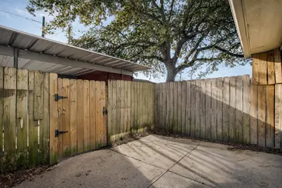 7902 Grove Ridge Drive, Houston, TX 77061 - Photo 15