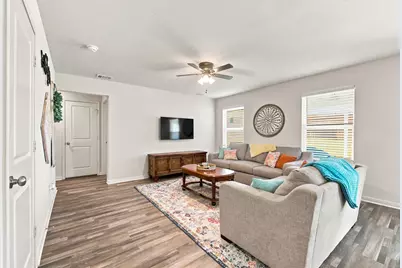 6001 Crest Bridge Court, Bryan, TX 77807 - Photo 7