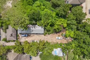 1137 W 26th St, Houston, TX 77008 - Photo 11