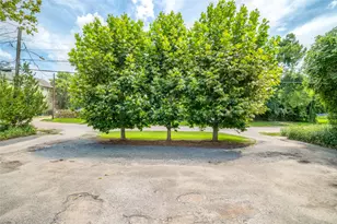 1137 W 26th St, Houston, TX 77008 - Photo 29