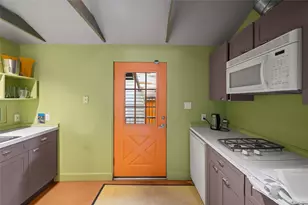 1137 W 26th St, Houston, TX 77008 - Photo 25