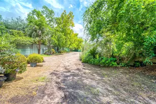1137 W 26th St, Houston, TX 77008 - Photo 17