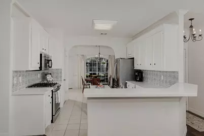 642 Durham Drive, Conroe, TX 77302 - Photo 9