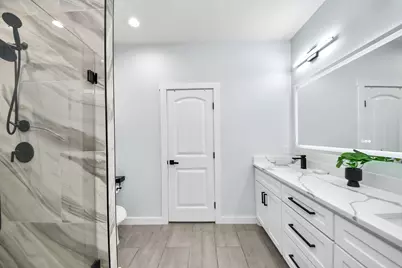 6702 Dewcrest Drive, Katy, TX 77449 - Photo 19