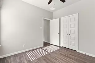 922 Luke Darrell Dr, Rosharon, TX 77583 - Photo 7