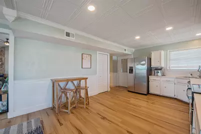 2940 Laguna Drive, Crystal Beach, TX 77650 - Photo 17