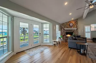 2940 Laguna Dr, Crystal Beach, TX 77650 - Photo 5
