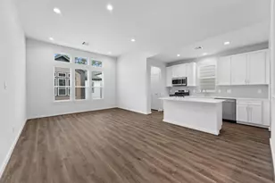 2110 Dewalt St, Houston, TX 77088 - Photo 7