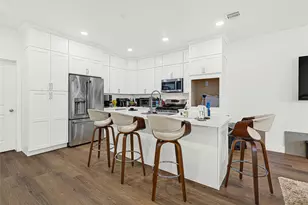 1107 Brooks St, Houston, TX 77009 - Photo 7