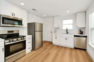 9818 Kerr St, Houston, TX 77029 - Photo 11