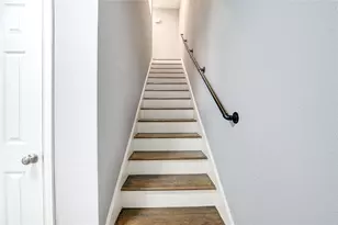 3929 Tanglewilde St, Houston, TX 77063 - Photo 17