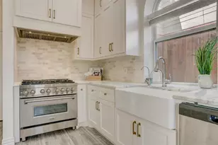 4114 W Northampton Place, Houston, TX 77098 - Photo 17