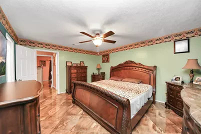 37 Wagon Lane Loop, Angleton, TX 77515 - Photo 23