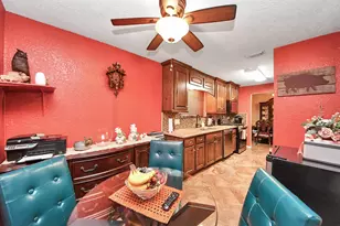 37 Wagon Ln Loop, Angleton, TX 77515 - Photo 21